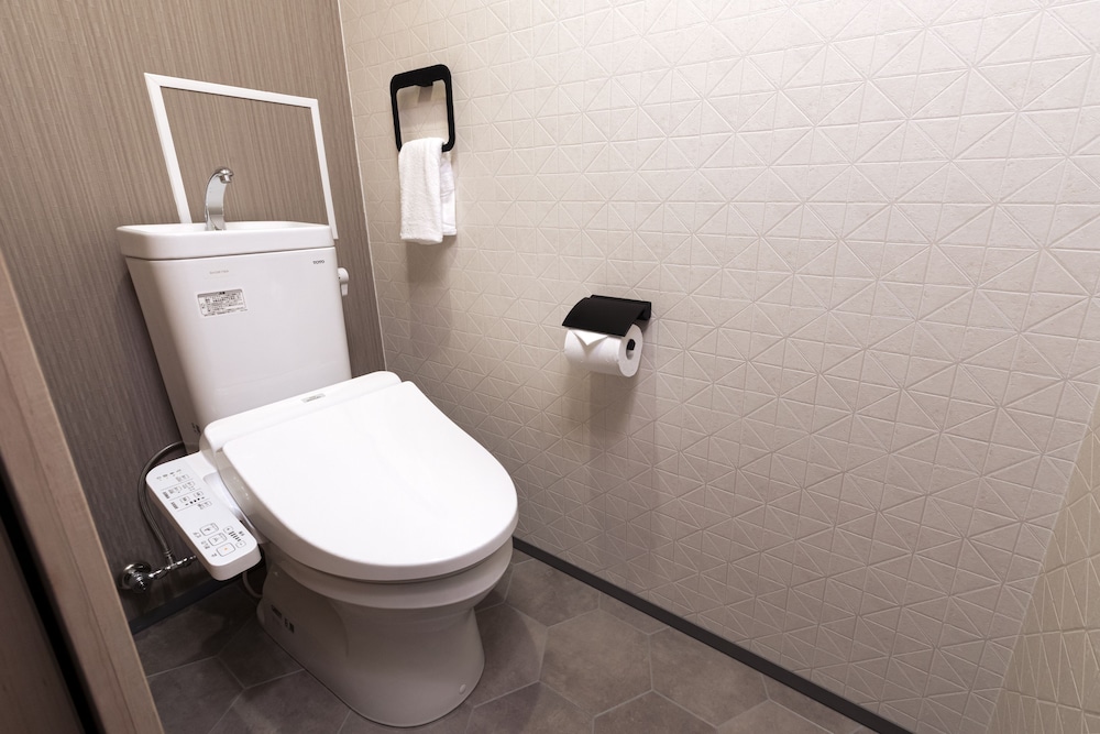 スーペリア ツインルーム 禁煙 バスルーム3 | Rinn 堀川五条