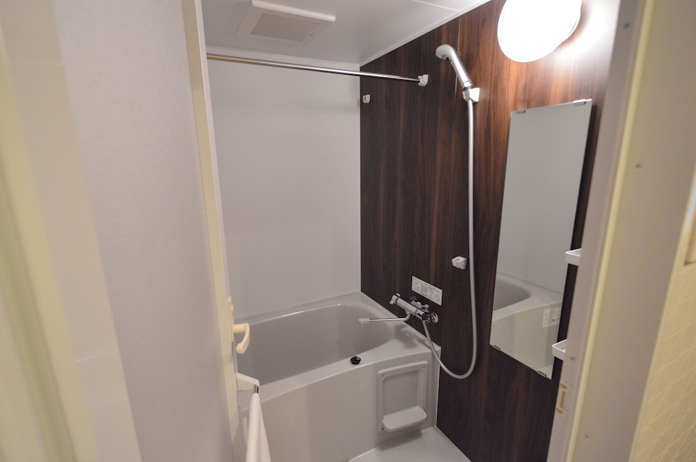 スーペリア ダブルルーム 禁煙 バスルーム1 | Rinn 堀川五条