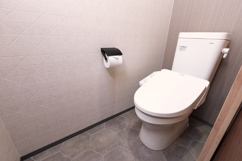 スタンダード ダブルルーム 禁煙 バスルーム1 | Rinn 堀川五条