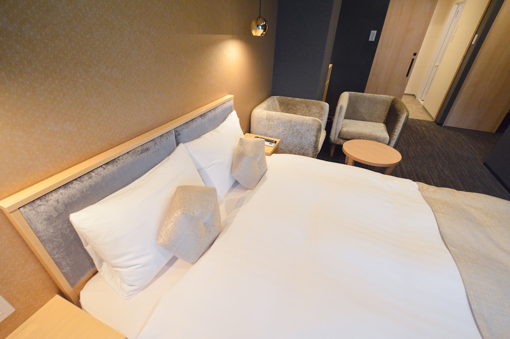 スーペリア ダブルルーム 禁煙 客室3 | Rinn 堀川五条