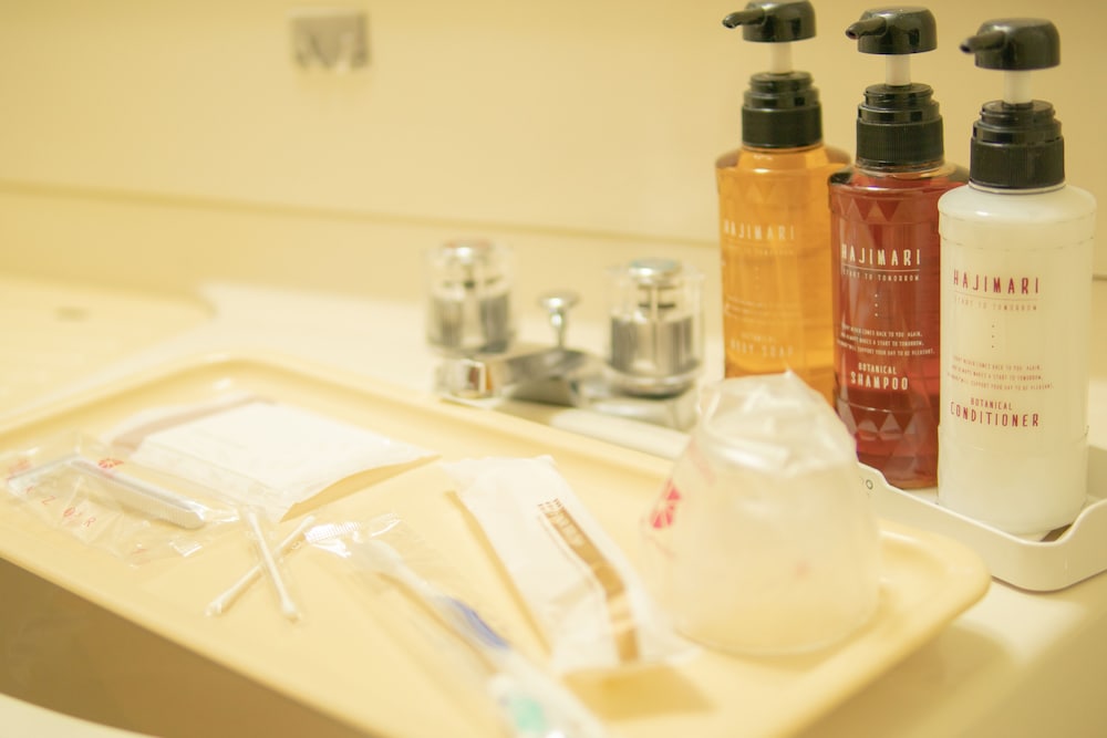 エコノミー ツインルーム 喫煙可 バスルーム0 | ホテルアイスル松山