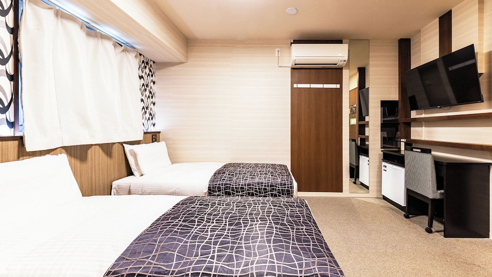 ユニバーサルツインルーム禁煙 客室33 | アパホテル〈なんば南大国町駅前〉