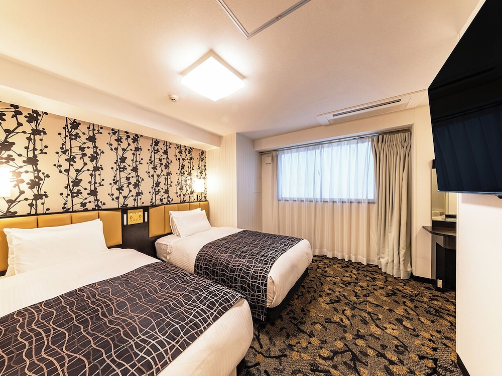 スーペリア ツインルーム | アパホテル〈なんば南大国町駅前〉