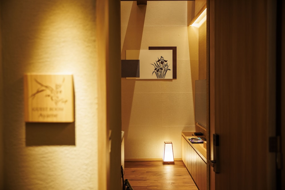 スイートルーム　 Ayame （禁煙） 客室6 | 旅情の宿　ホテル金澤草紙