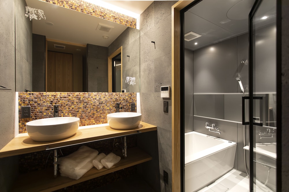 スイートルーム　 Fuji （禁煙） バスルーム0 | 旅情の宿　ホテル金澤草紙