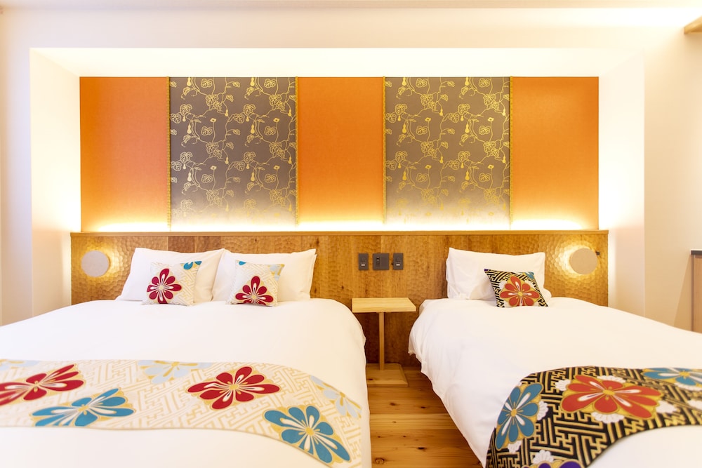 デラックスファミリー(禁煙) 客室4 | 旅情の宿 ホテル金澤草紙