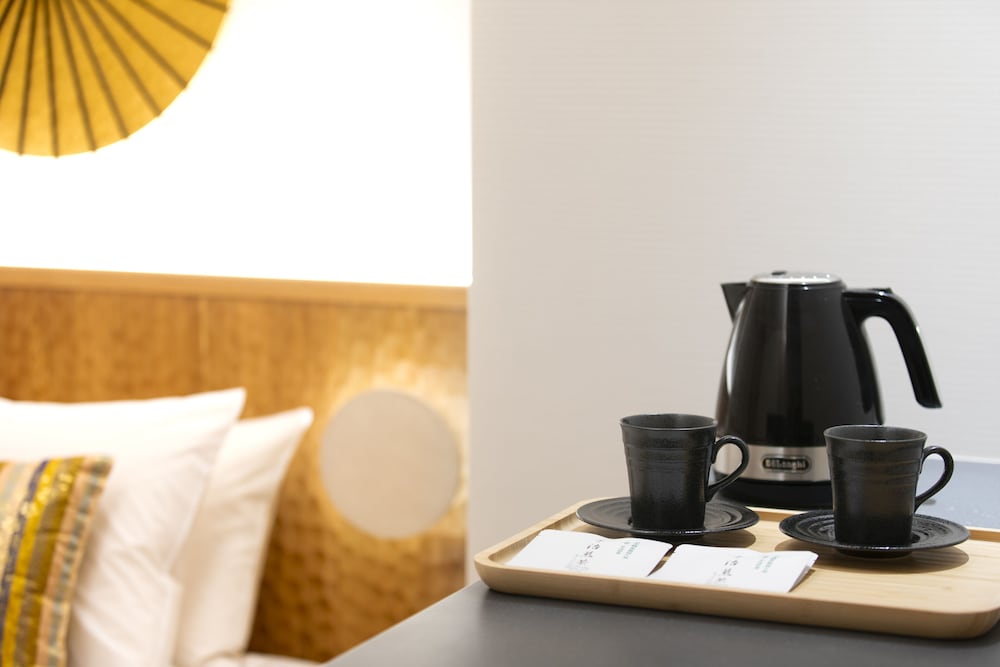 コンフォートクイーン（禁煙） 客室の設備とサービス1 | 旅情の宿　ホテル金澤草紙