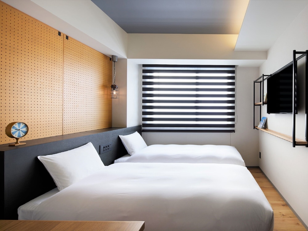 スタンダードツイン 禁煙 | ランプ ライト ブックス ホテル 福岡