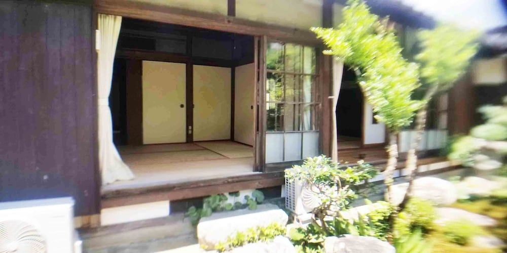 内部エントランス1 | 津和野荘 内部エントランス1 | 津和野荘