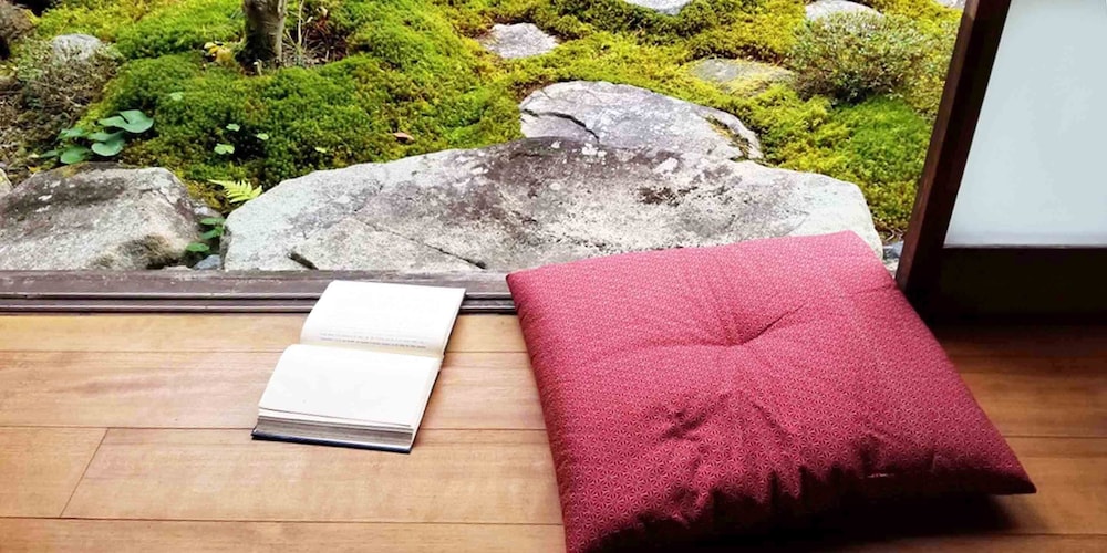 ベーシック タウンホーム 禁煙 客室2 | 津和野荘