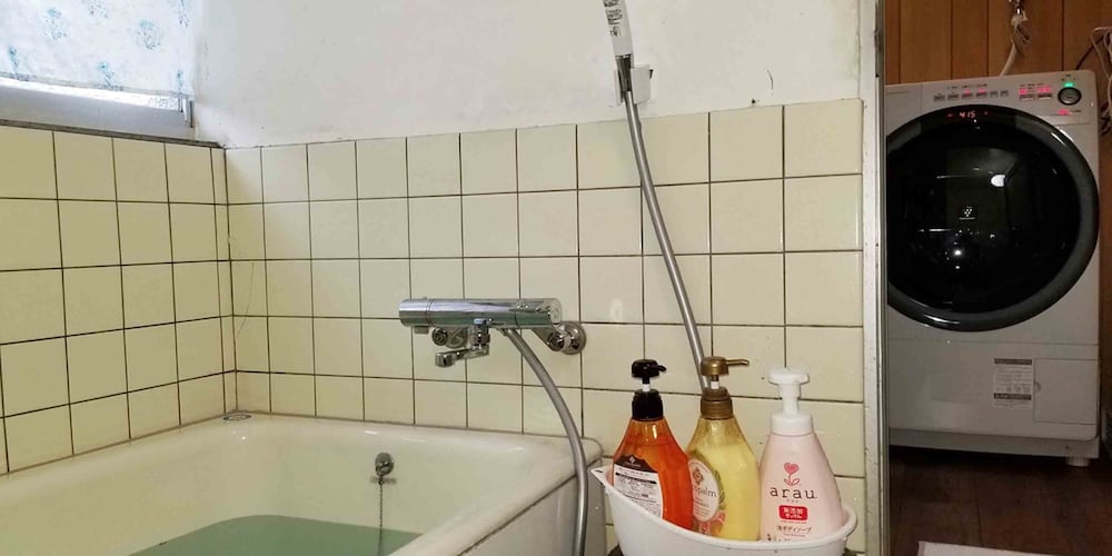 ベーシック タウンホーム 禁煙 バスルーム0 | 津和野荘