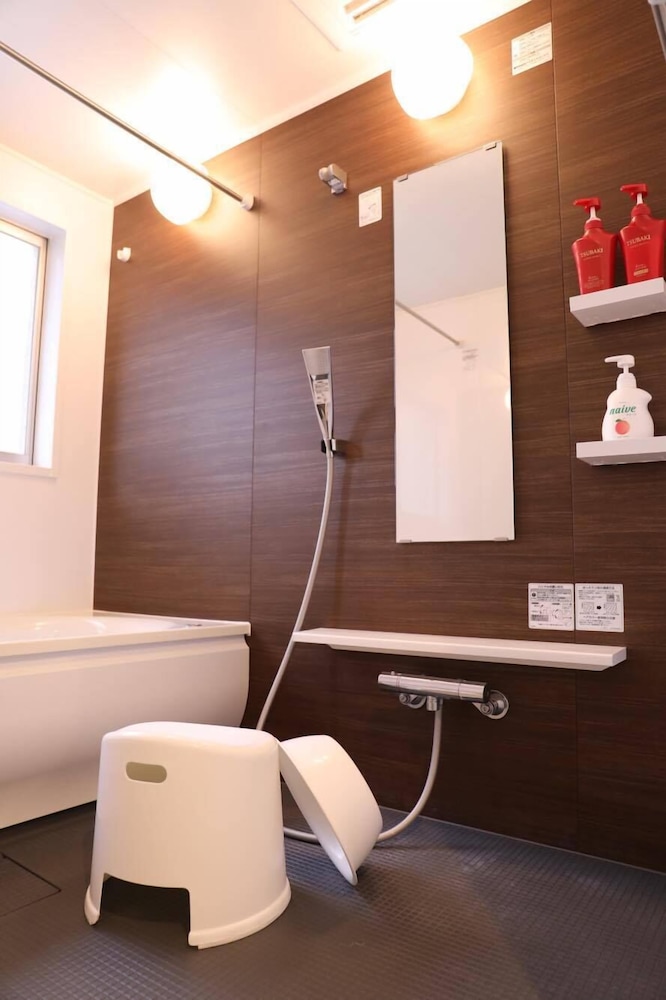 デラックス アパートメント 禁煙 バスルーム6 | ケイアイコンホテルズ 丸の内