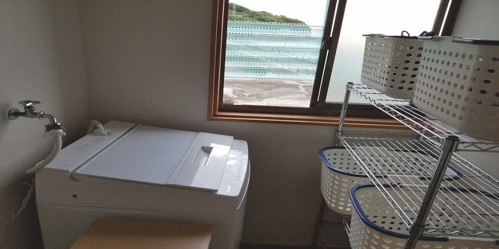 ベーシック コンドミニアム 禁煙 ランドリー0 | 海のまんまえ荘