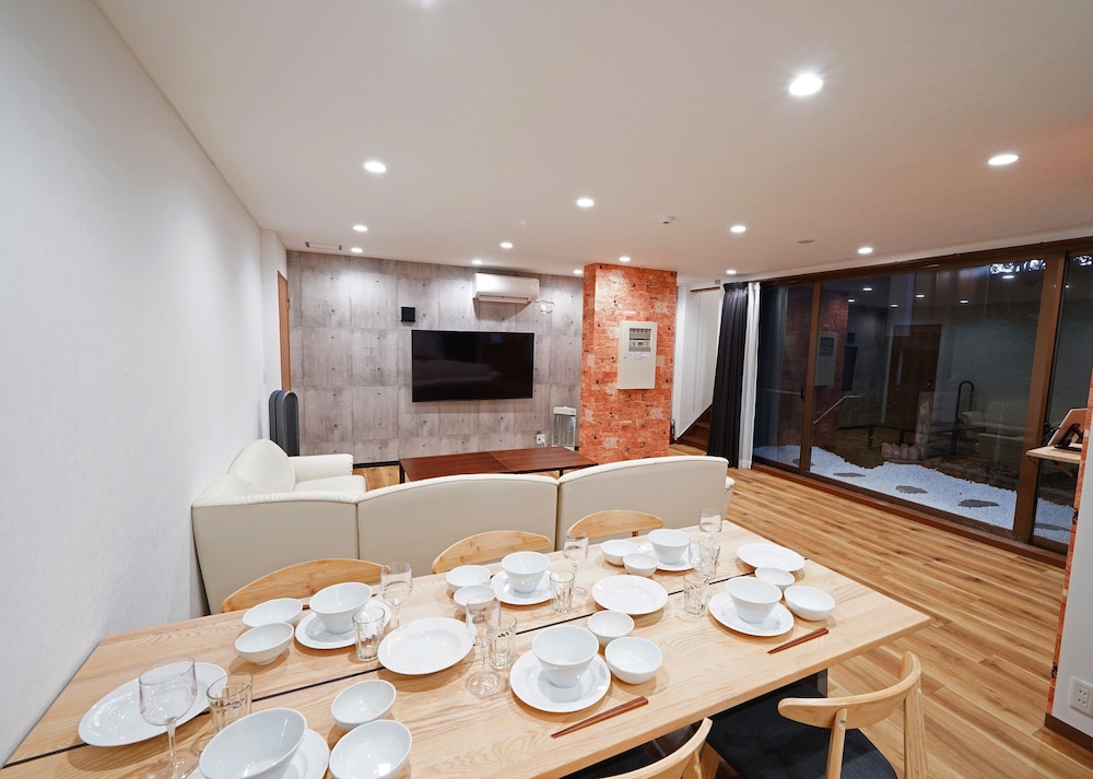 ベーシック ハウス 禁煙 | ヴィラ リベルテ箱根強羅