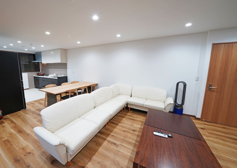 ベーシック ハウス 禁煙 リビング エリア5 | ヴィラ リベルテ箱根強羅