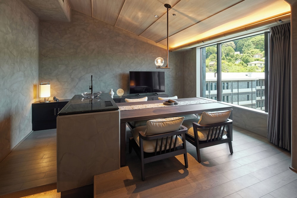 Awataスイート 禁煙 リビング エリア0 | THE HOTEL HIGASHIYAMA KYOTO TOKYU, A Pan Pacific Hotel