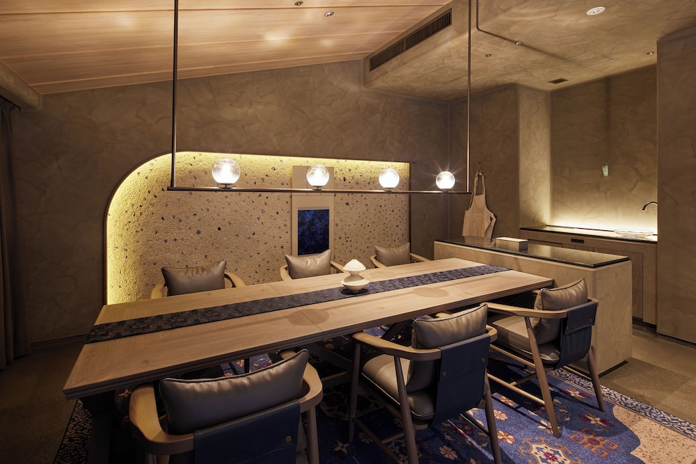 Pan Pacificスイート 禁煙 リビング エリア1 | THE HOTEL HIGASHIYAMA KYOTO TOKYU, A Pan Pacific Hotel