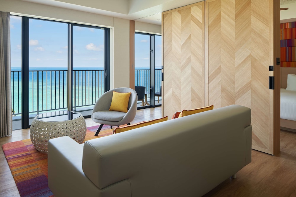 プレミア ルーム 2 ベッドルーム オーシャンビュー (Plus) | ザ・ビーチリゾート瀬底 by ヒルトンクラブ