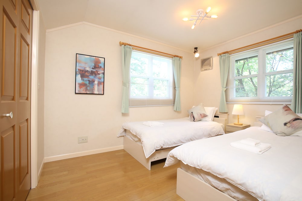 客室1 | ランドスケープ シャレー 白馬