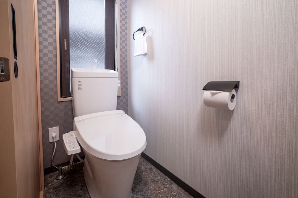 デラックス ダブルルーム 禁煙 バスルーム0 | 鈴 祇園建仁寺 別邸