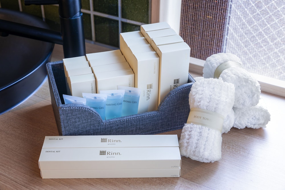 デラックス ダブルルーム 禁煙 客室の設備とサービス0 | 鈴 祇園建仁寺 別邸