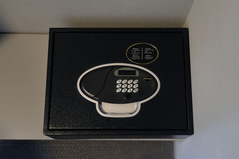 ダブル14.7平方メートル（140x200） 客室4 | レム鹿児島