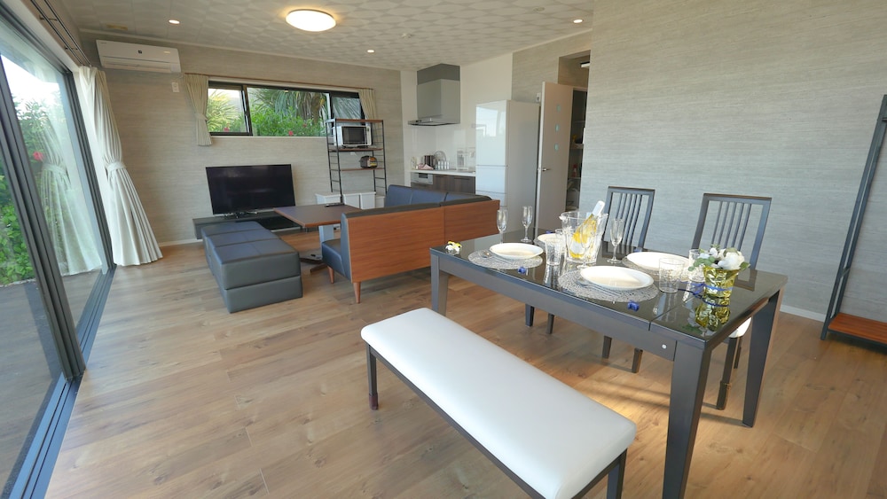 ヴィラ2F 貸切 禁煙 専用簡易キッチン0 | Ocean View/ Rooftop sauna &BBQ/ 12 People/PADEL 2F