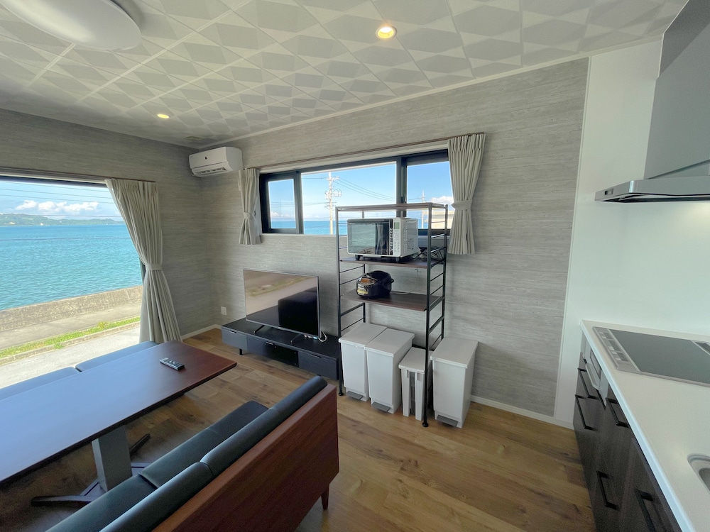 ヴィラ2F 貸切 禁煙 客室4 | Ocean View/ Rooftop sauna &BBQ/ 12 People/PADEL 2F