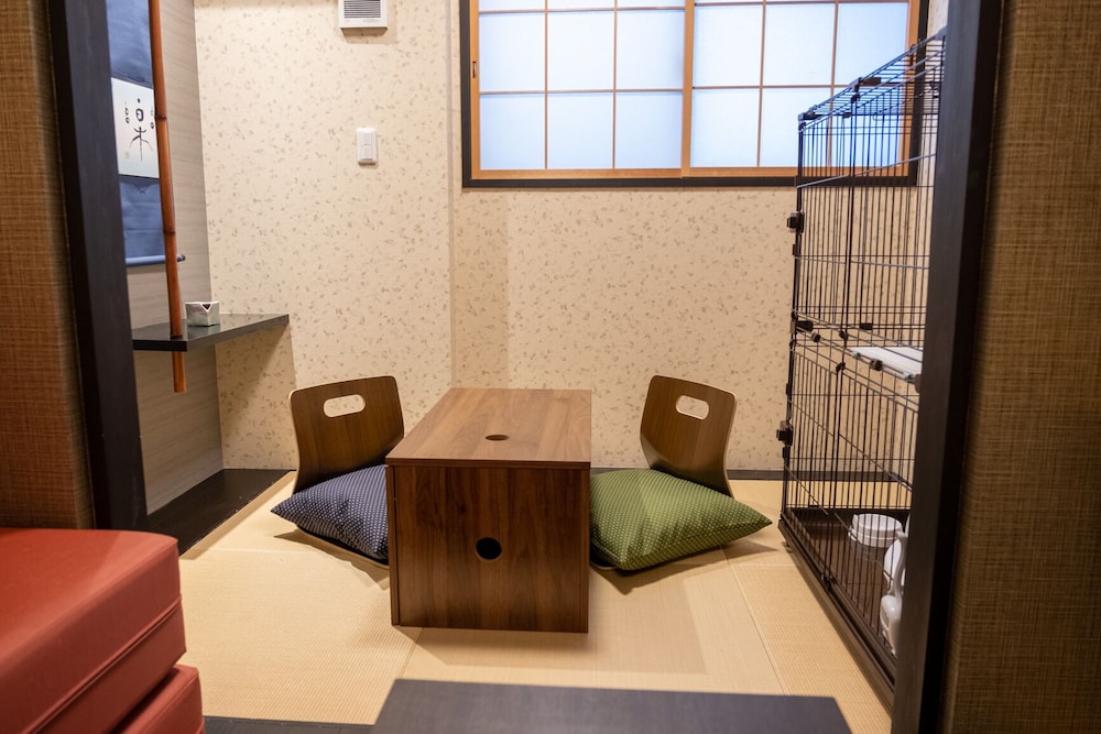 2-A 愛猫愛犬とお泊りできるお部屋 禁煙 客室13 | リトルホテル京都 烏丸高辻