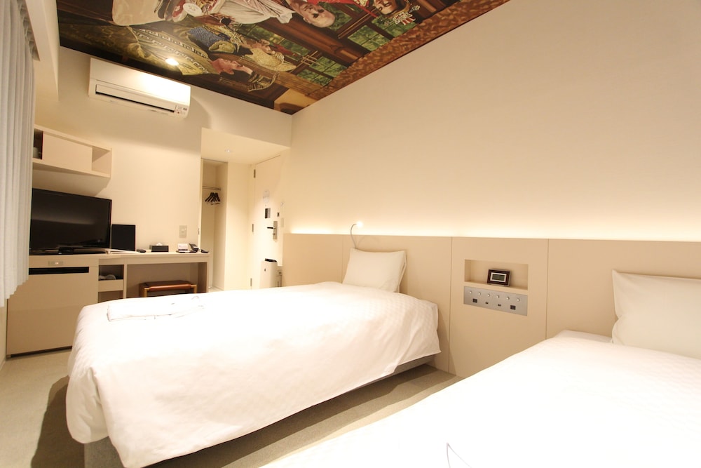 デラックス ツインルーム 禁煙 客室5 | KOKO HOTEL 大阪なんば 恵美須町