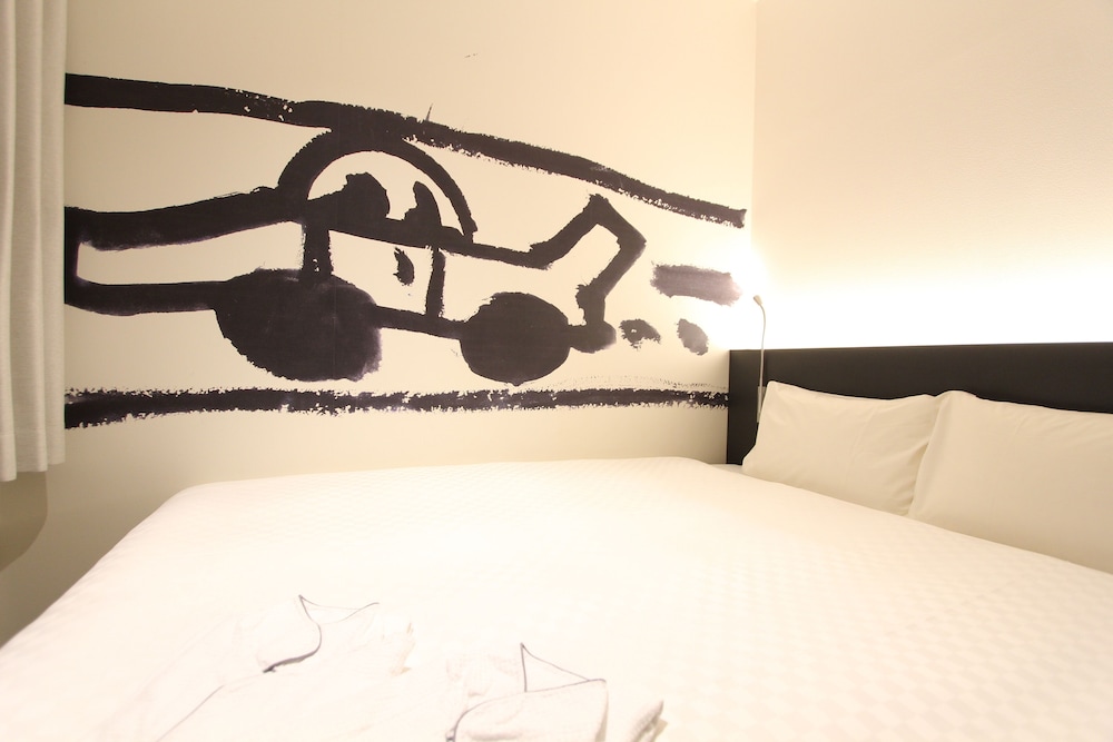 モデレート ダブルルーム 禁煙 客室2 | KOKO HOTEL 大阪なんば 恵美須町