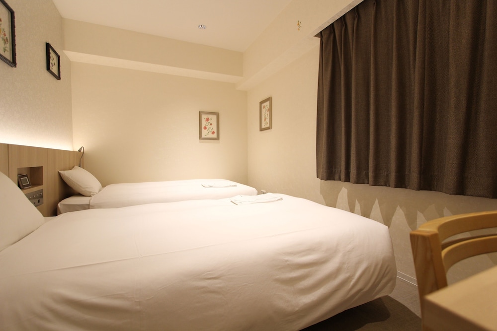 デラックス ツインルーム 禁煙 客室2 | KOKO HOTEL 大阪なんば 恵美須町