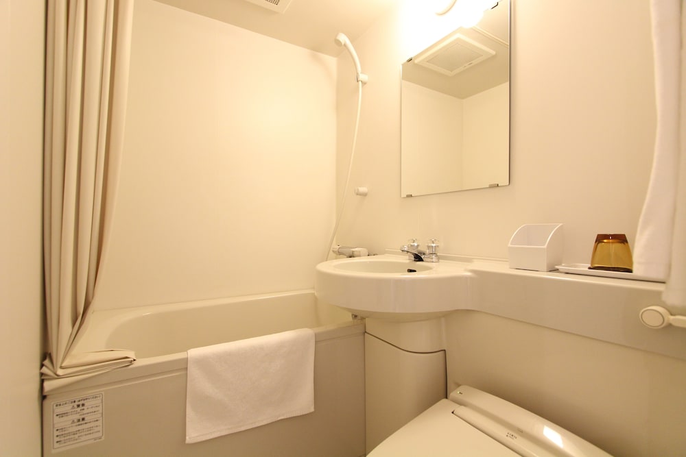 モデレート ツインルーム 禁煙 バスルーム0 | KOKO HOTEL 大阪なんば 恵美須町
