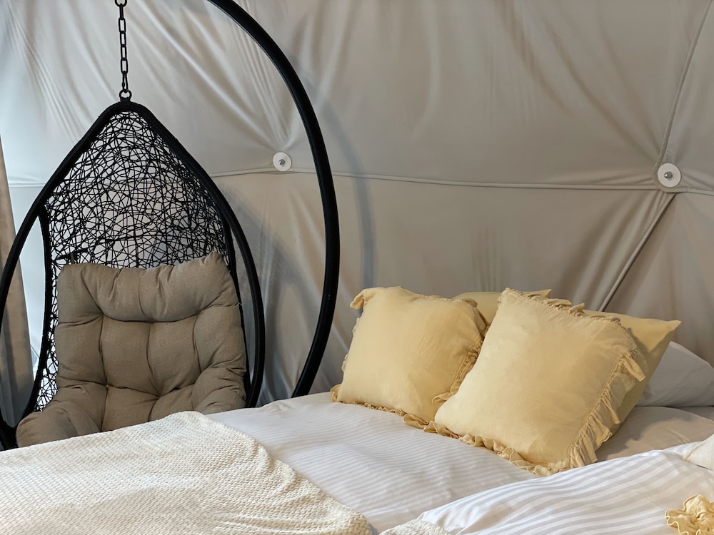 Luxury Dome Mercury ベッド6台 禁煙（ペット可） 客室7 | TOCORO. Mt.Fuji CAMP&GLAMPING