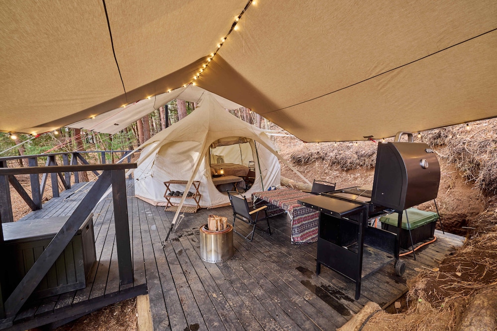 Premium Bell Tent1 ベッド3台 禁煙(ペット可) 客室17 | TOCORO. Mt.Fuji CAMP&GLAMPING