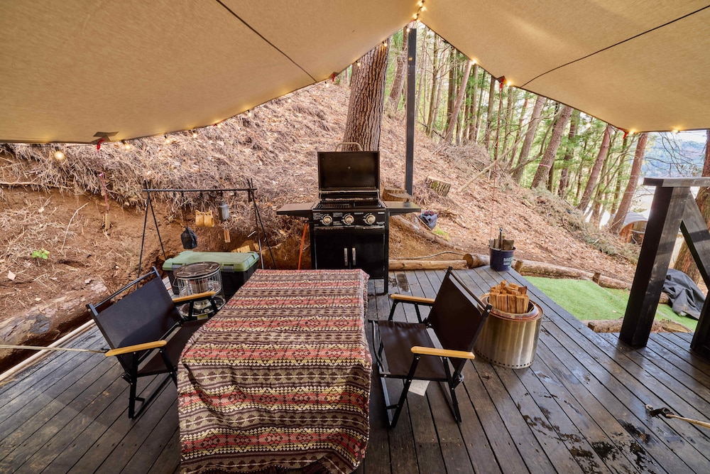 Premium Bell Tent1 ベッド3台 禁煙(ペット可) 客室11 | TOCORO. Mt.Fuji CAMP&GLAMPING