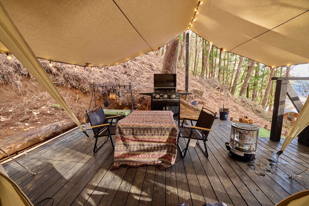 Premium Bell Tent1 ベッド3台 禁煙(ペット可) 客室21 | TOCORO. Mt.Fuji CAMP&GLAMPING