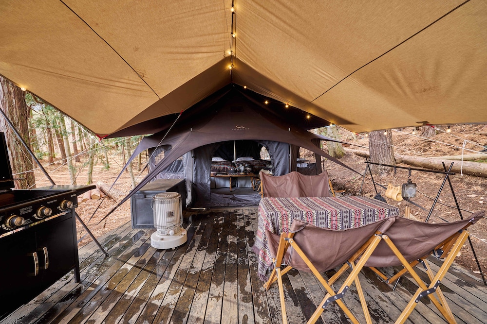 Premium Bell Tent2 ベッド3台 禁煙 （ペット可） 客室19 | TOCORO. Mt.Fuji CAMP&GLAMPING