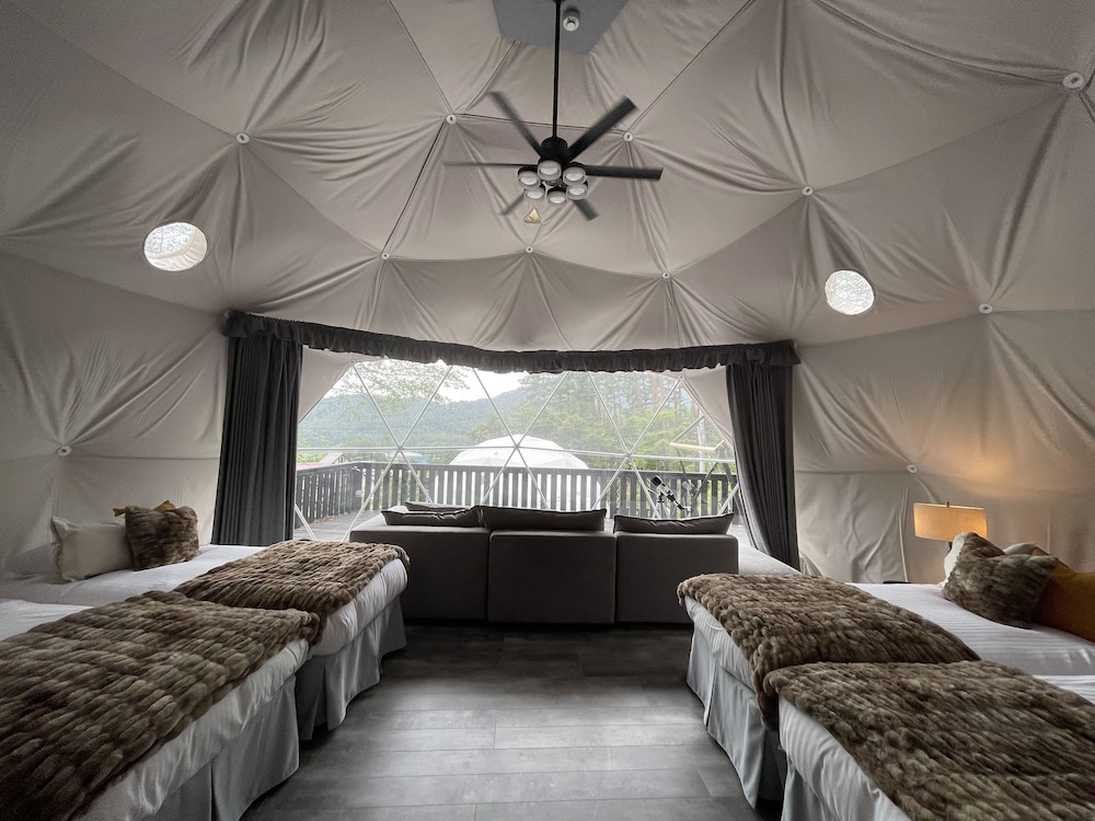 Luxury Dome Jupiter ベッド6台 禁煙（ペット不可） 客室5 | TOCORO. Mt.Fuji CAMP&GLAMPING