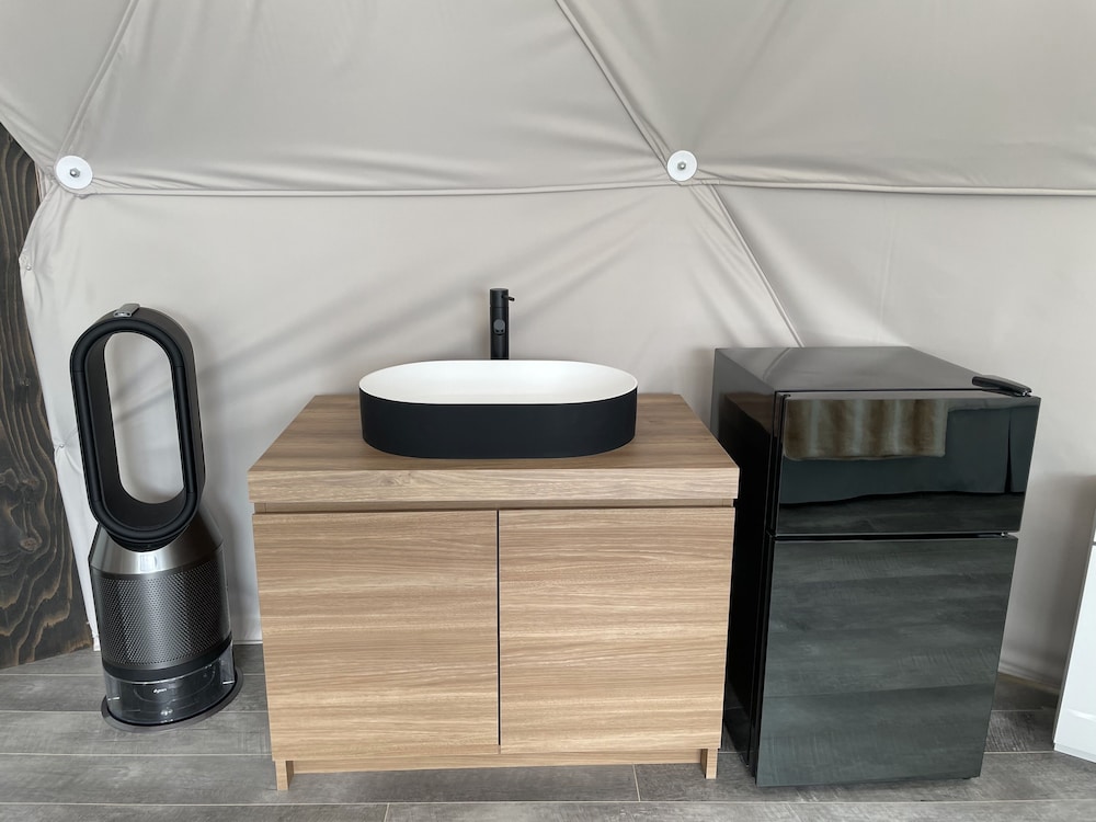 Luxury Dome Venus ベッド6台 禁煙（ペット可） 客室7 | TOCORO. Mt.Fuji CAMP&GLAMPING