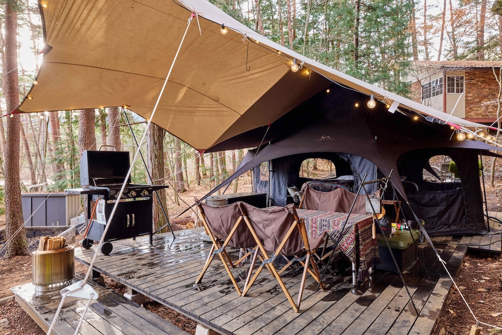 Premium Bell Tent2 ベッド3台 禁煙 （ペット可） 客室5 | TOCORO. Mt.Fuji CAMP&GLAMPING