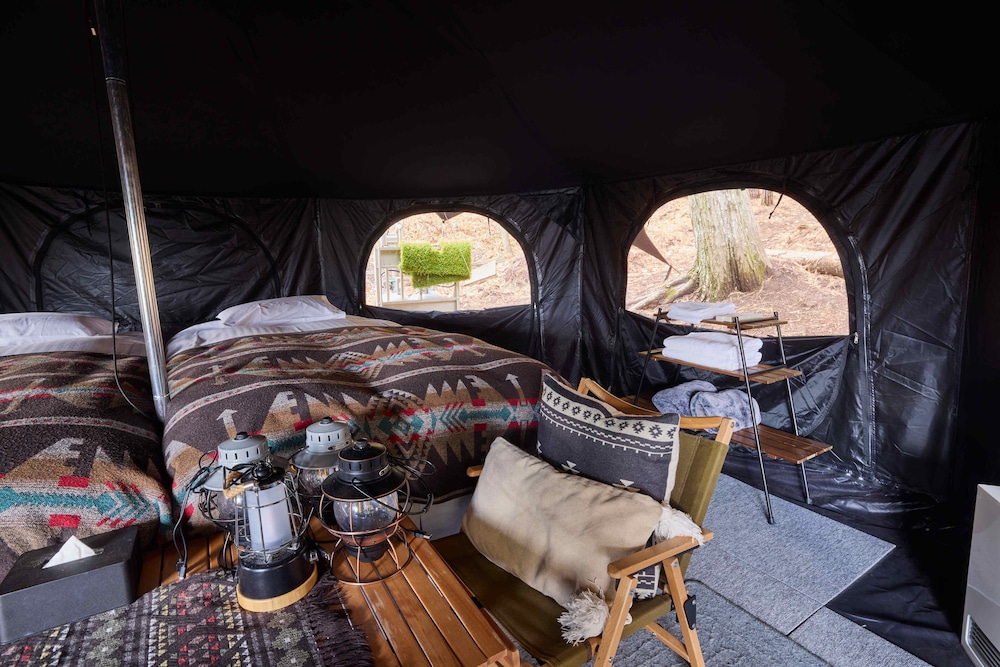 Premium Bell Tent2 ベッド3台 禁煙 （ペット可） 客室21 | TOCORO. Mt.Fuji CAMP&GLAMPING