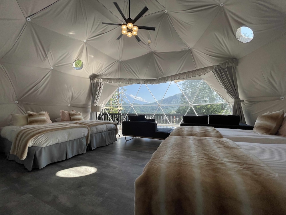 Luxury Dome Mars ベッド6台 禁煙（ペット不可） 客室12 | TOCORO. Mt.Fuji CAMP&GLAMPING