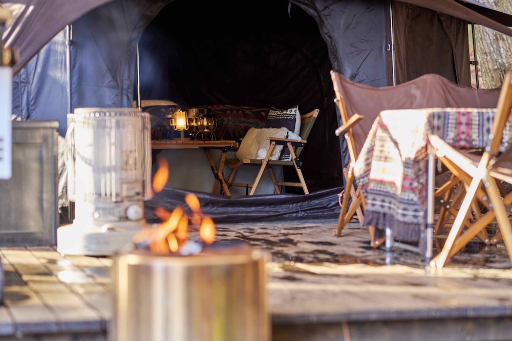 Premium Bell Tent2 ベッド3台 禁煙 （ペット可） 客室18 | TOCORO. Mt.Fuji CAMP&GLAMPING