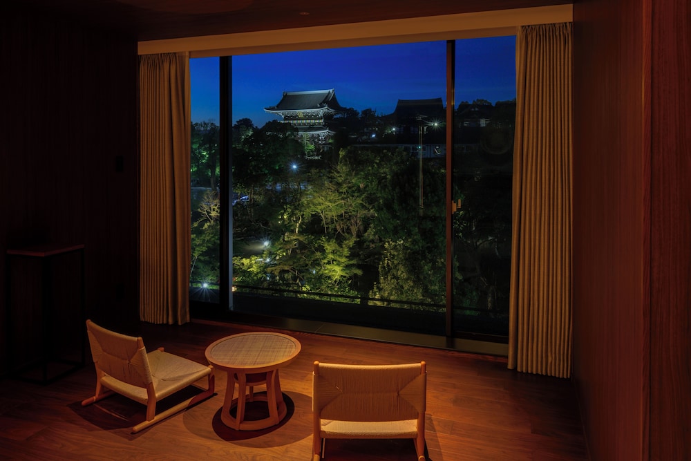 別邸スイートツイン 禁煙 部屋からの景観3 | ホテルオークラ京都 岡崎別邸