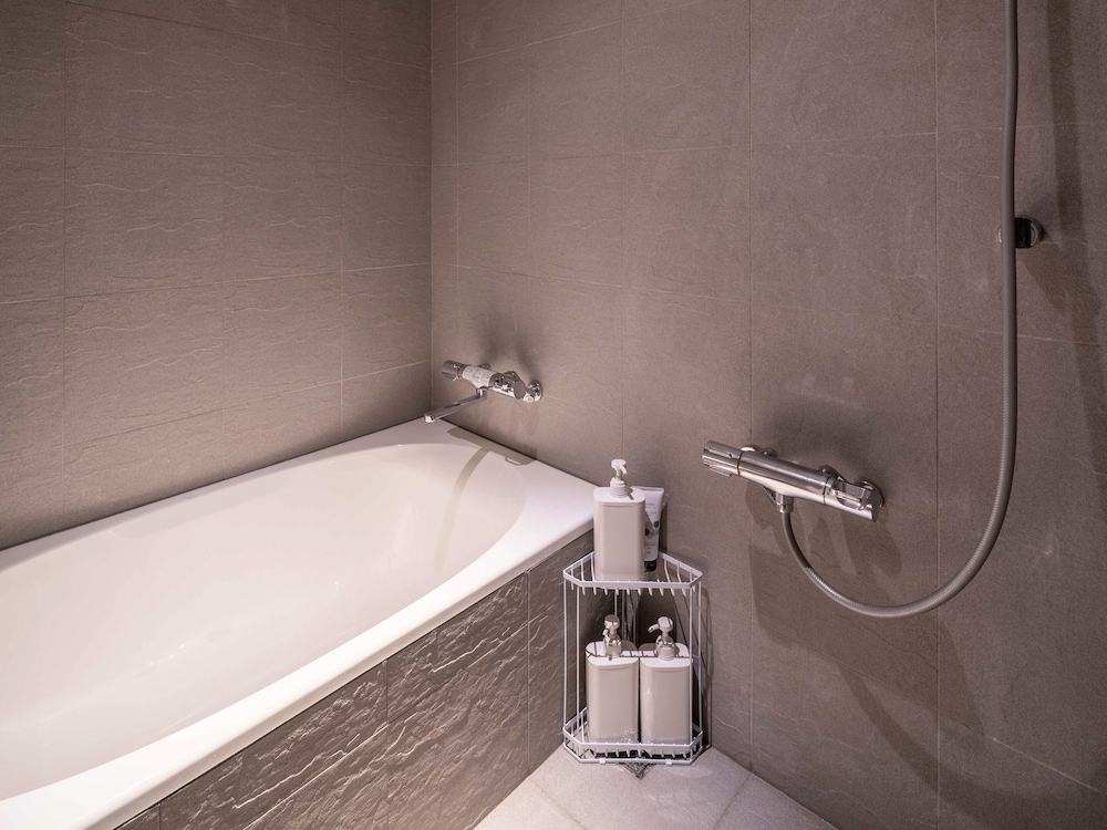 ベーシック アパートメント 禁煙 (2F) バスルーム0 | La luna