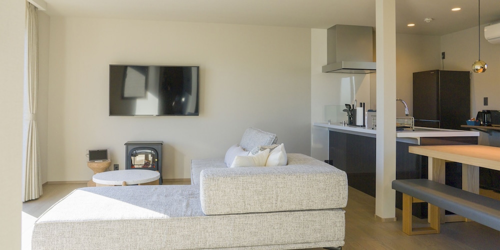 [ペット不可]ベーシック ハウス 禁煙 (108) リビング エリア2 | Rakuten STAY 富士河口湖駅