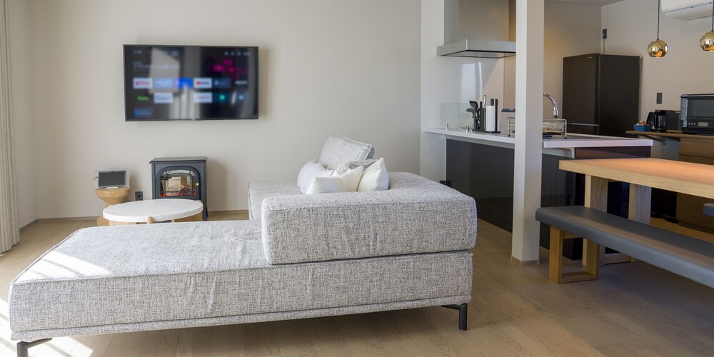 [ペット不可]ベーシック ハウス 禁煙 (108) リビング エリア1 | Rakuten STAY 富士河口湖駅