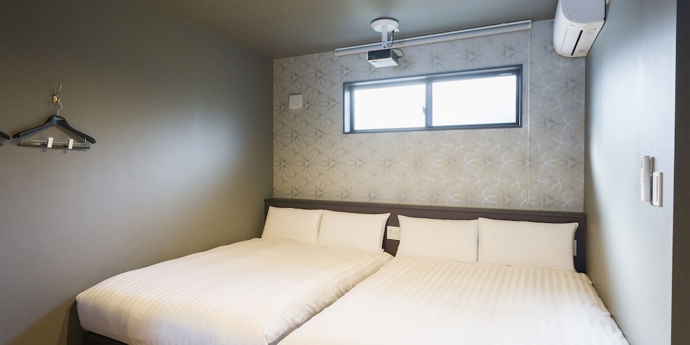 [ペット同室不可]8名定員 禁煙（105） 客室5 | Rakuten STAY 日光宝殿