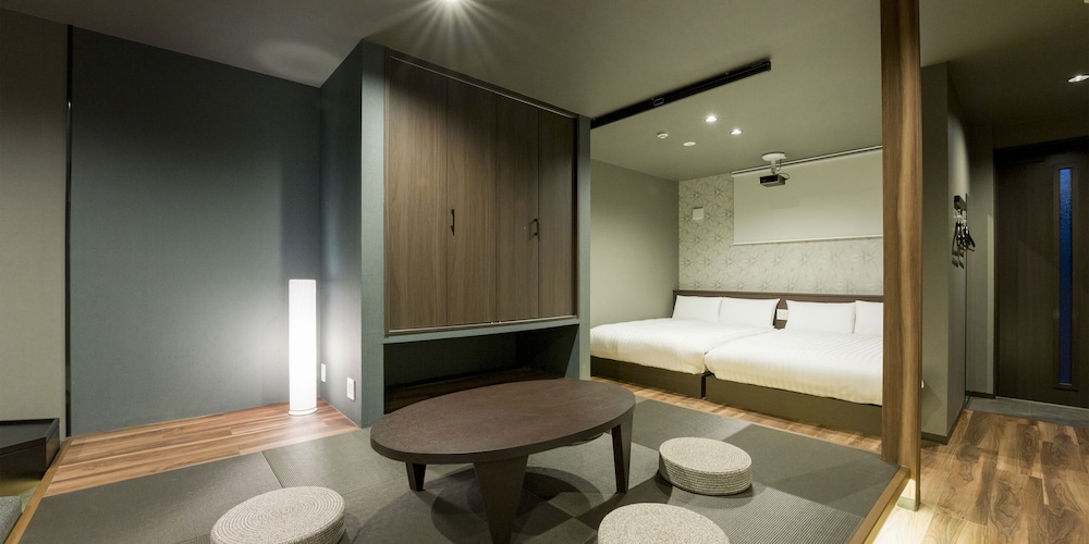 [ペット同室不可]8名定員 禁煙（105） リビング エリア8 | Rakuten STAY 日光宝殿